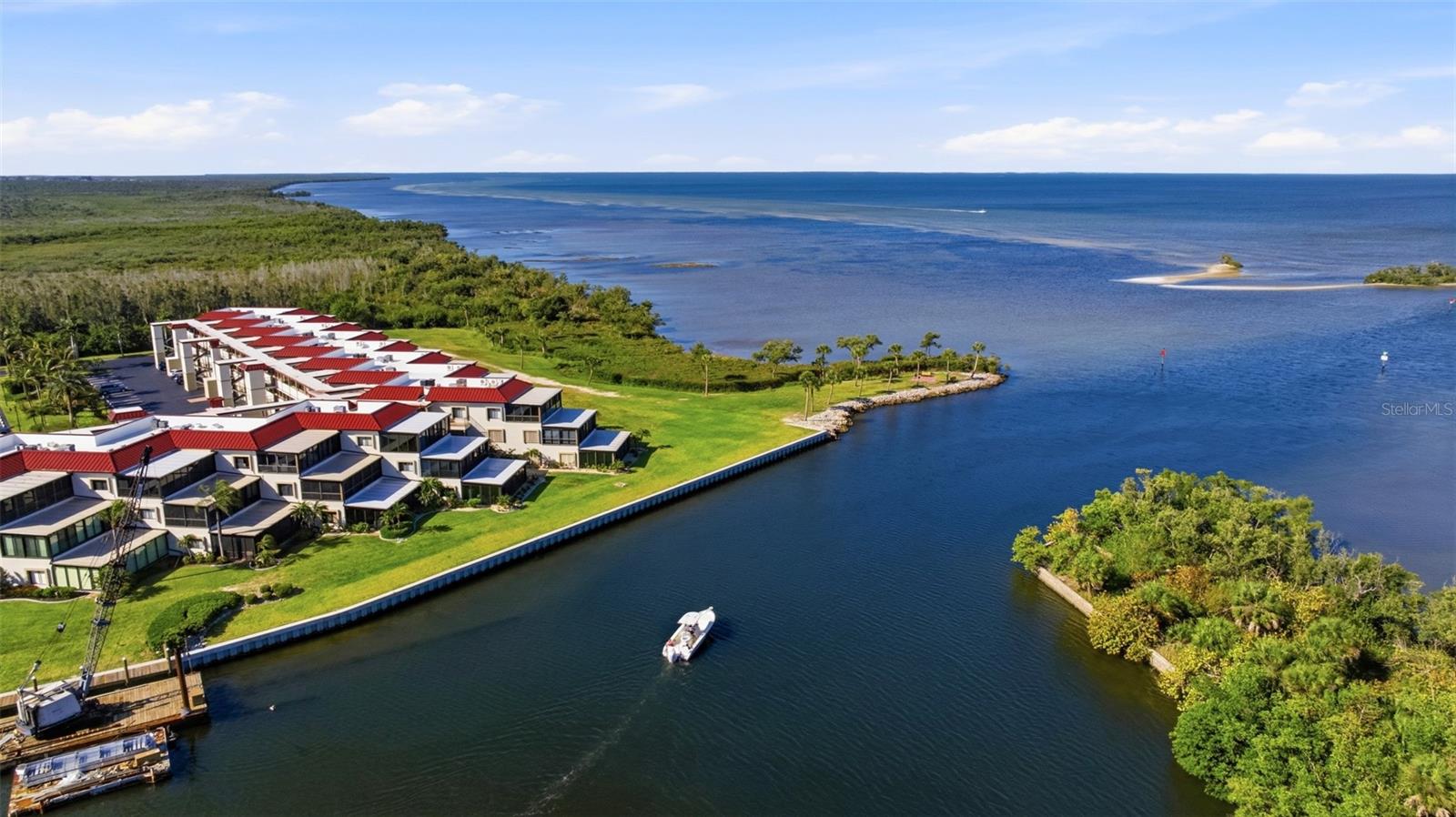 Image 42 of 53 For 3270 Southshore Drive 72a