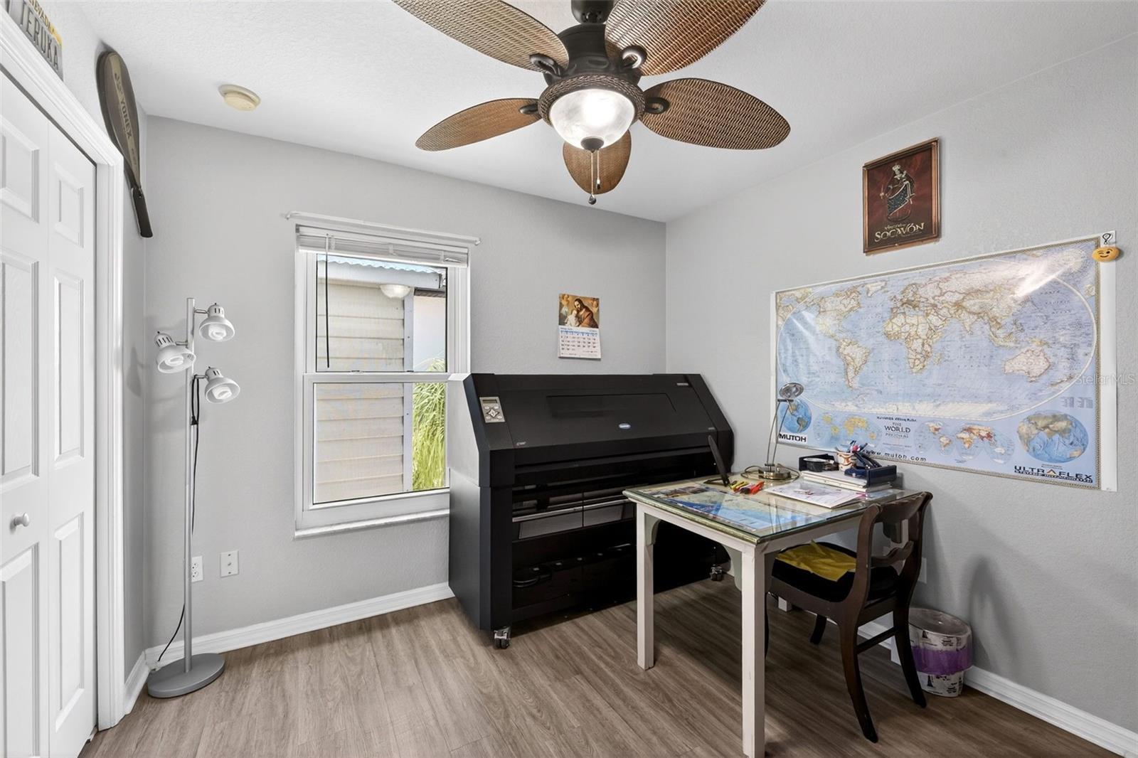 Image 23 of 90 For 15144 Hennipen Circle