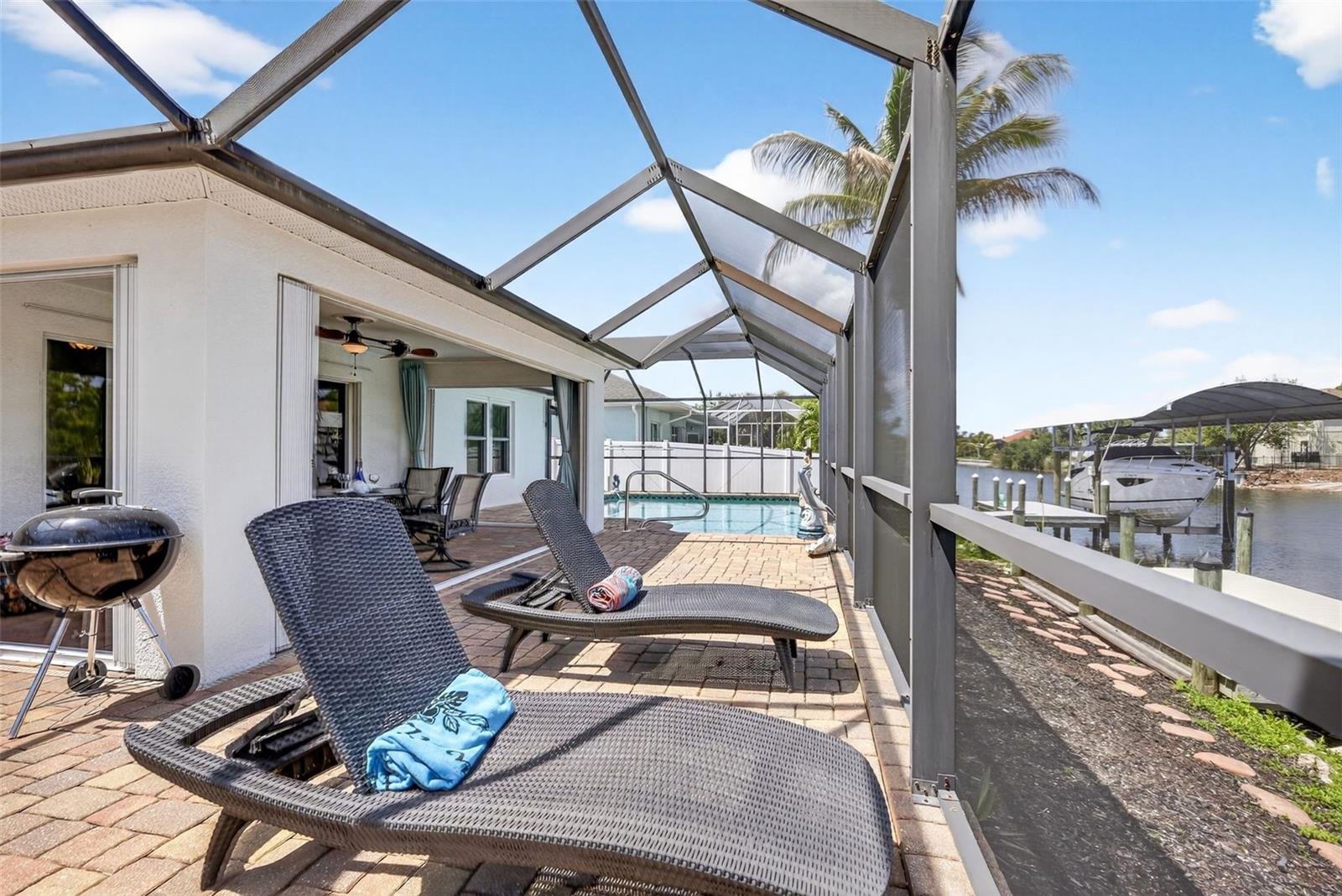 Image 31 of 90 For 15144 Hennipen Circle