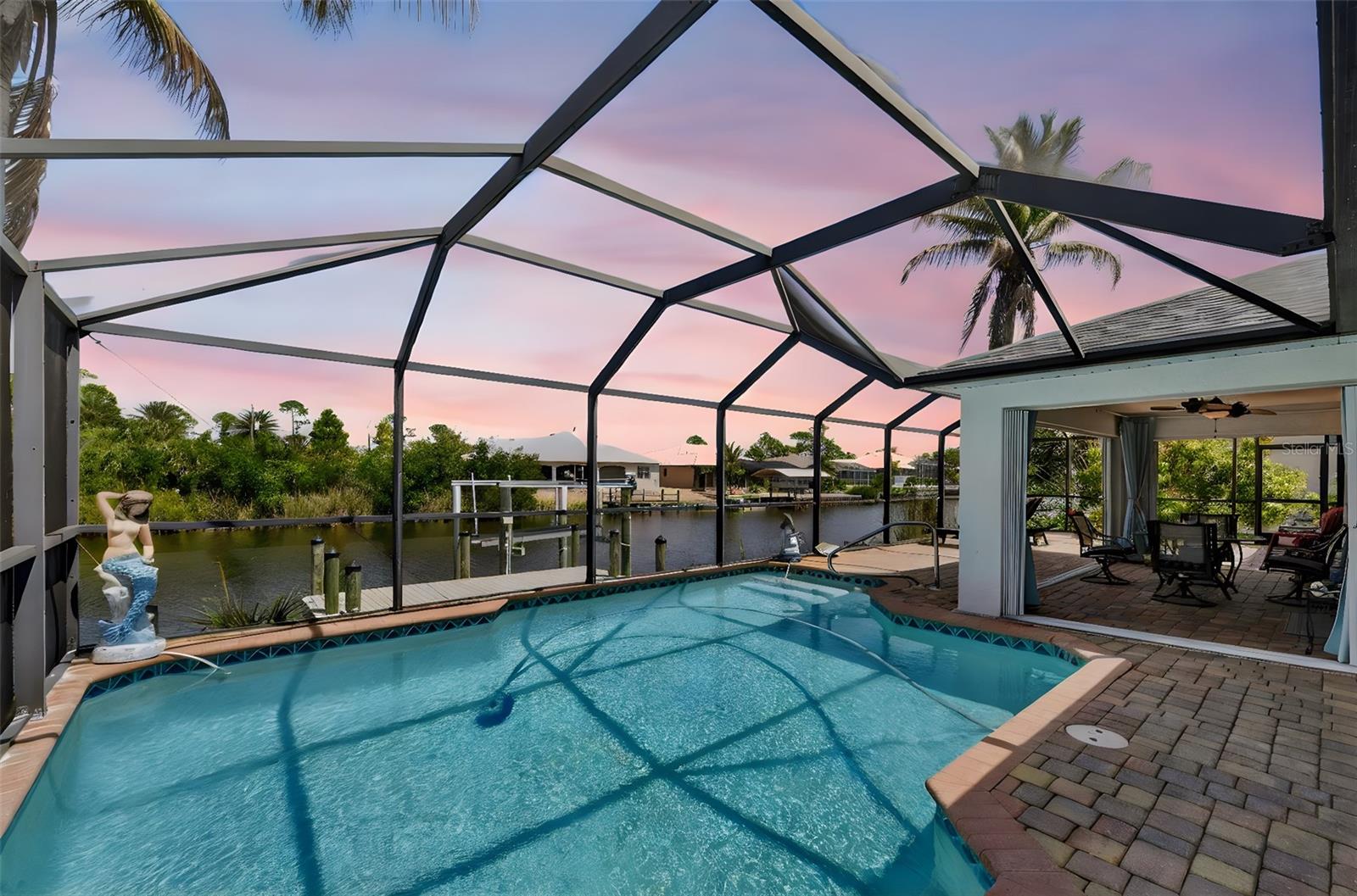 Image 38 of 90 For 15144 Hennipen Circle