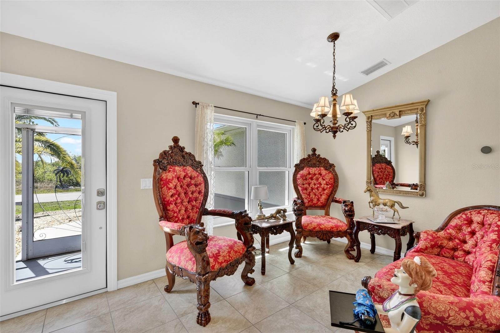 Image 4 of 90 For 15144 Hennipen Circle