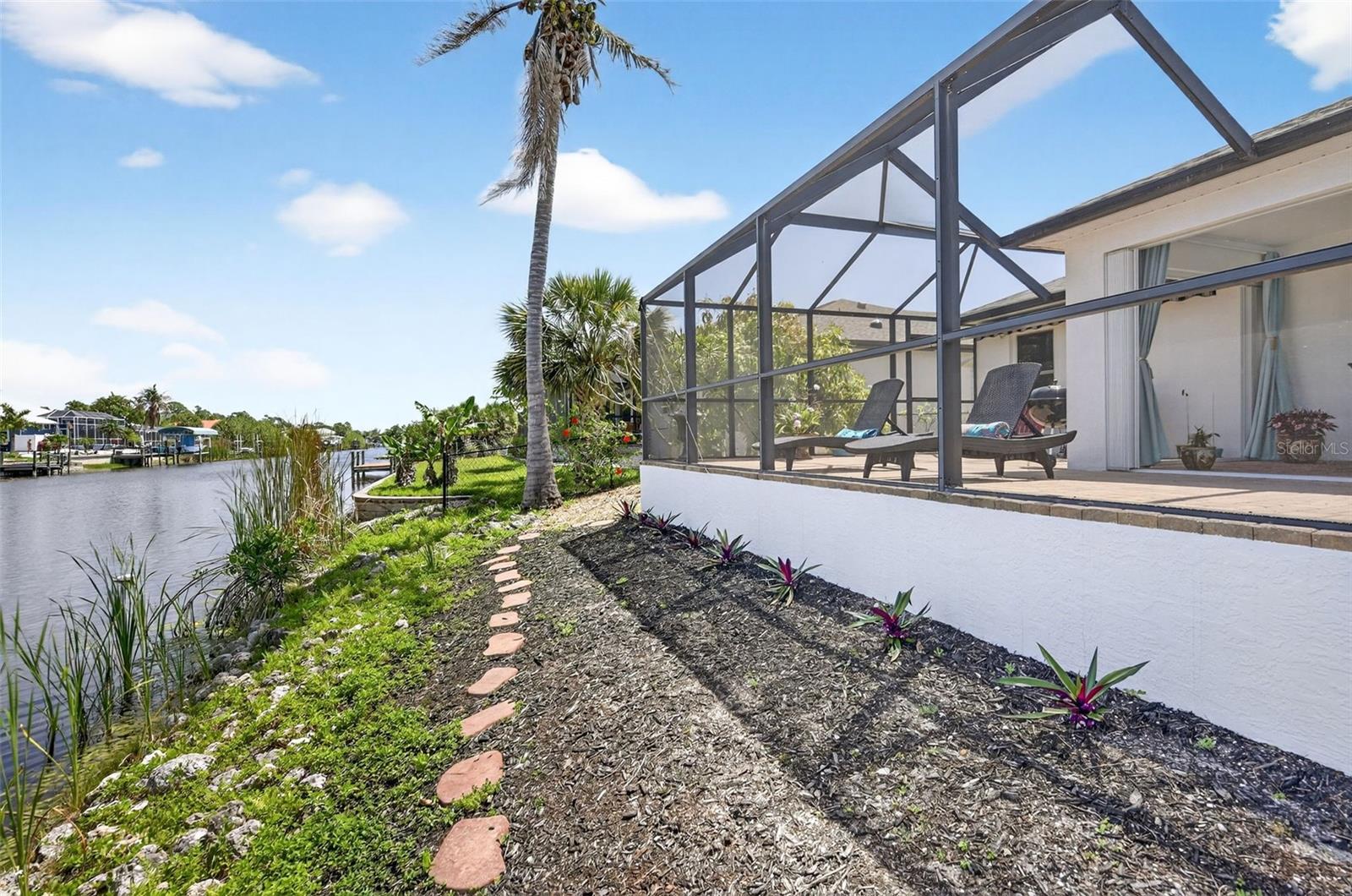 Image 46 of 90 For 15144 Hennipen Circle