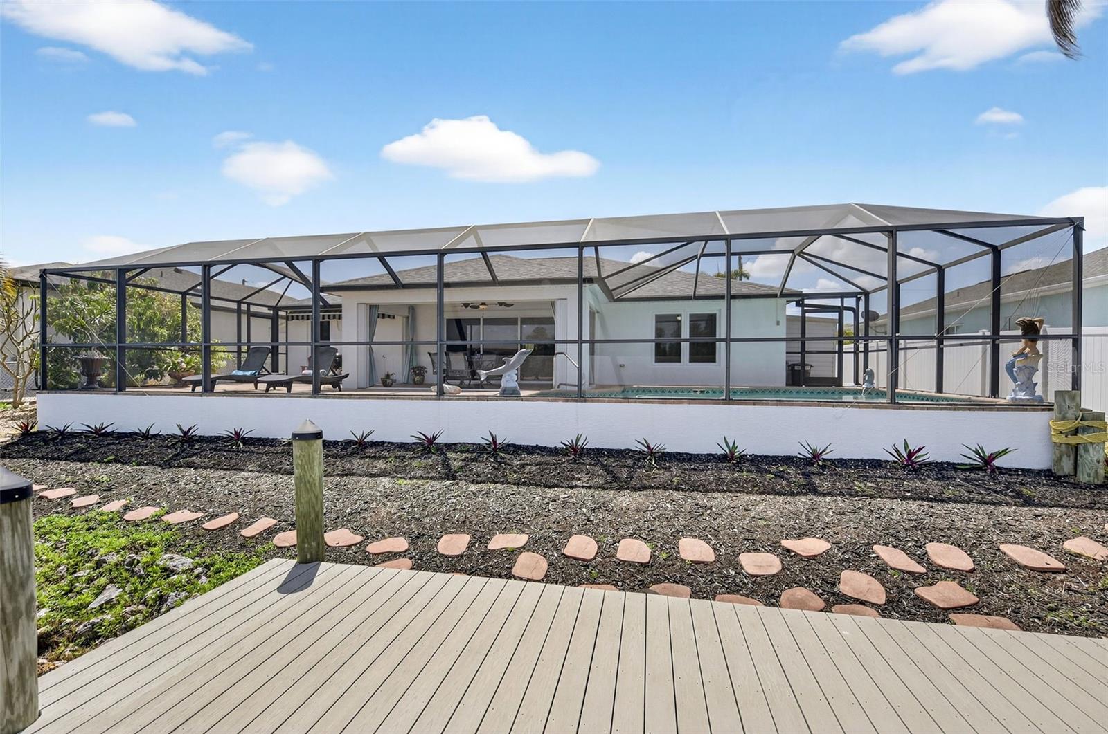 Image 47 of 90 For 15144 Hennipen Circle