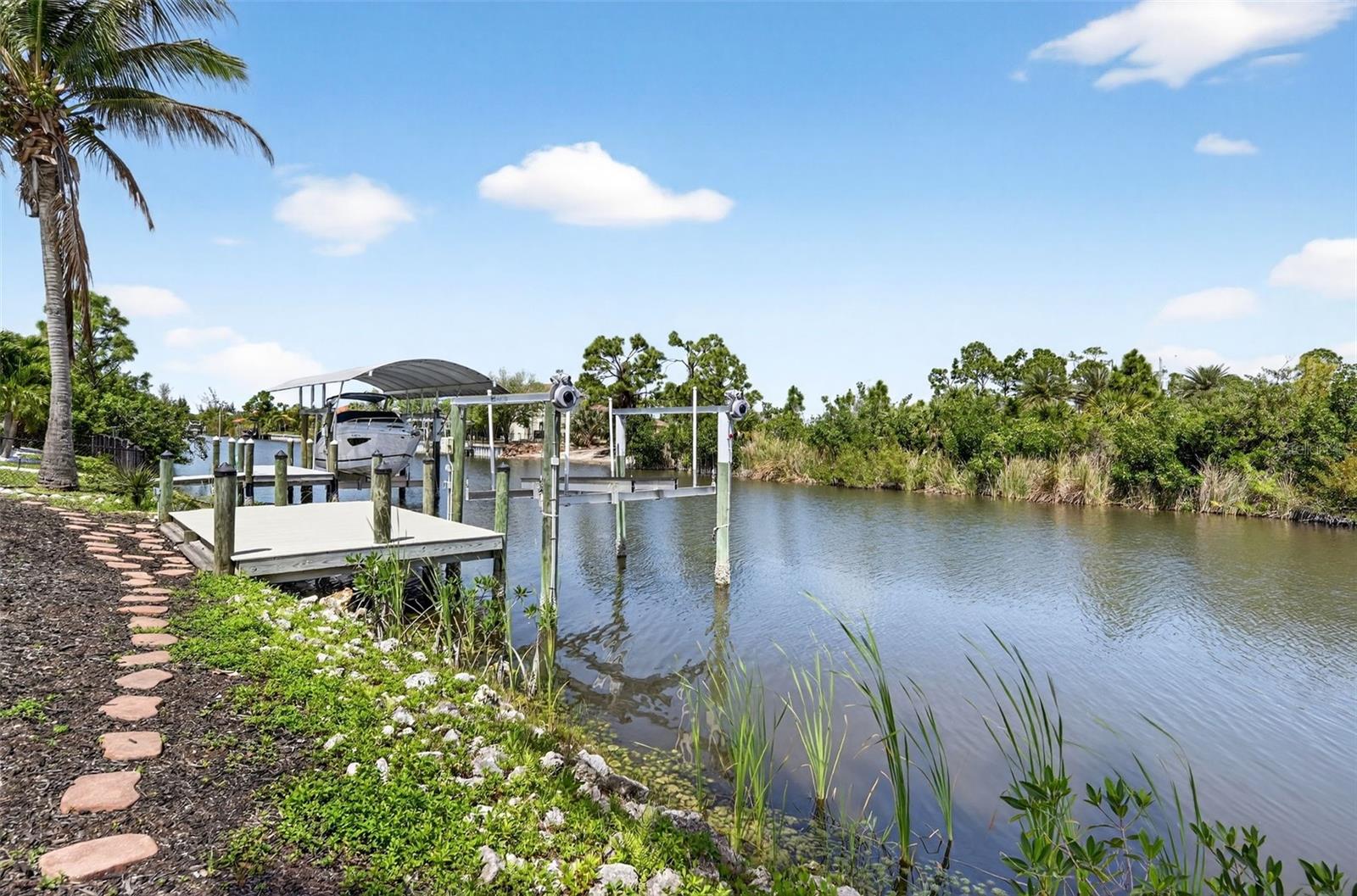 Image 49 of 90 For 15144 Hennipen Circle