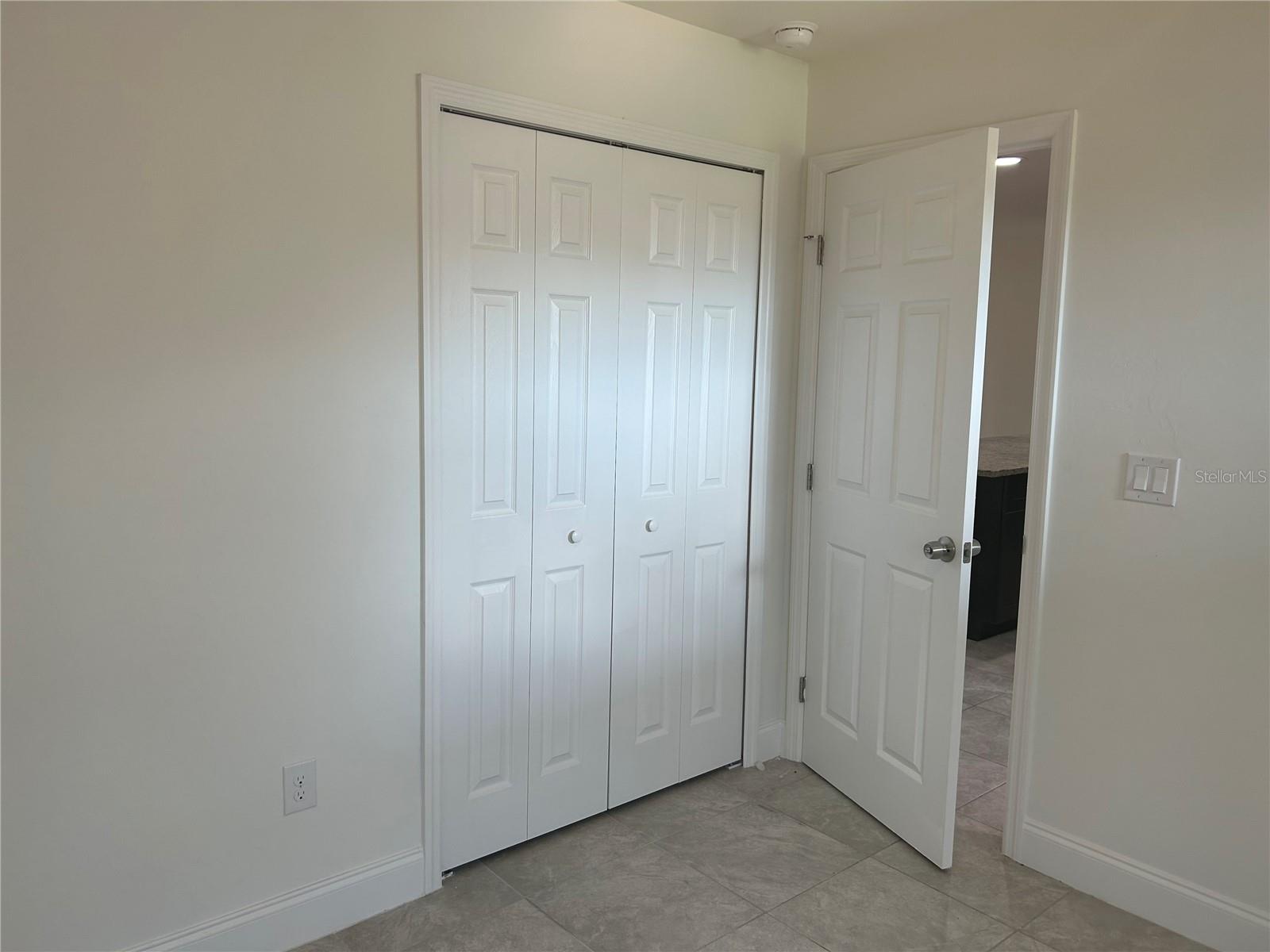 Image 5 of 13 For 8501 Agate Street