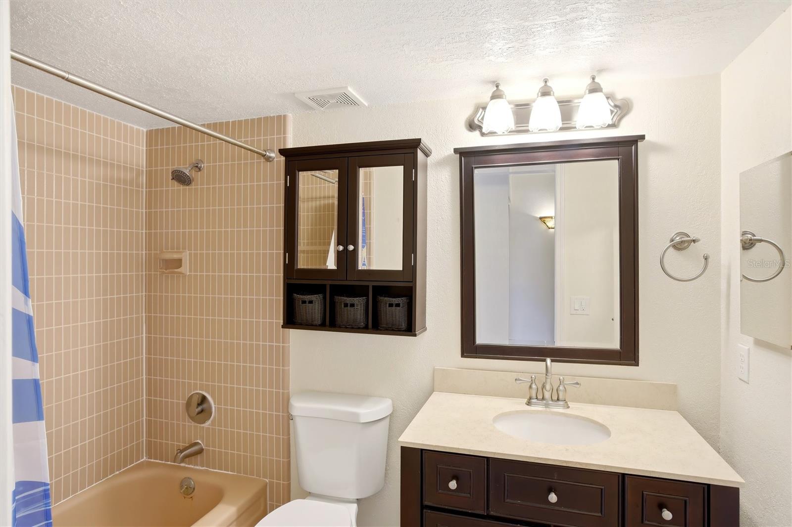 Image 18 of 35 For 361 Wherley Avenue Se