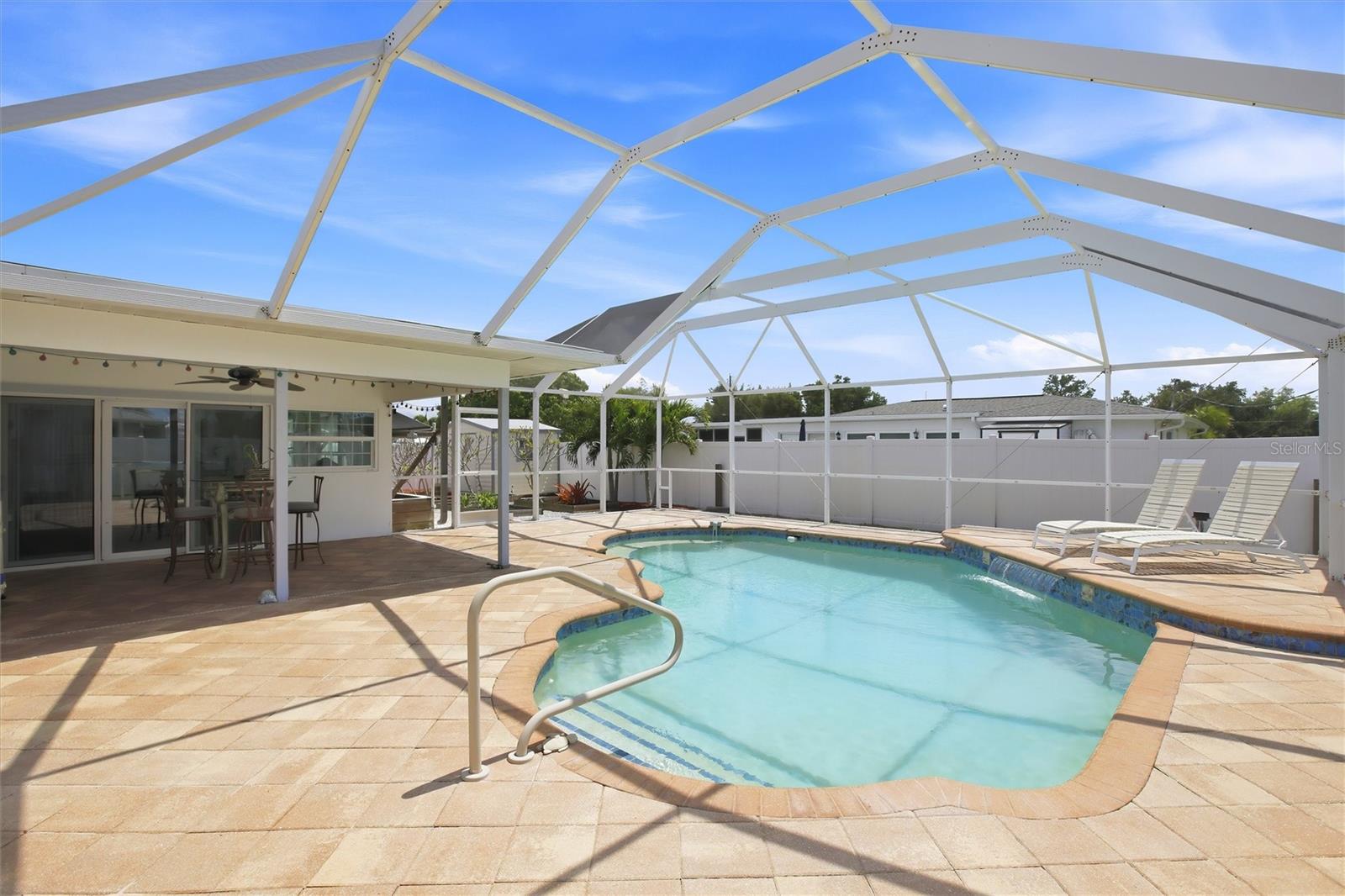 Image 21 of 35 For 361 Wherley Avenue Se