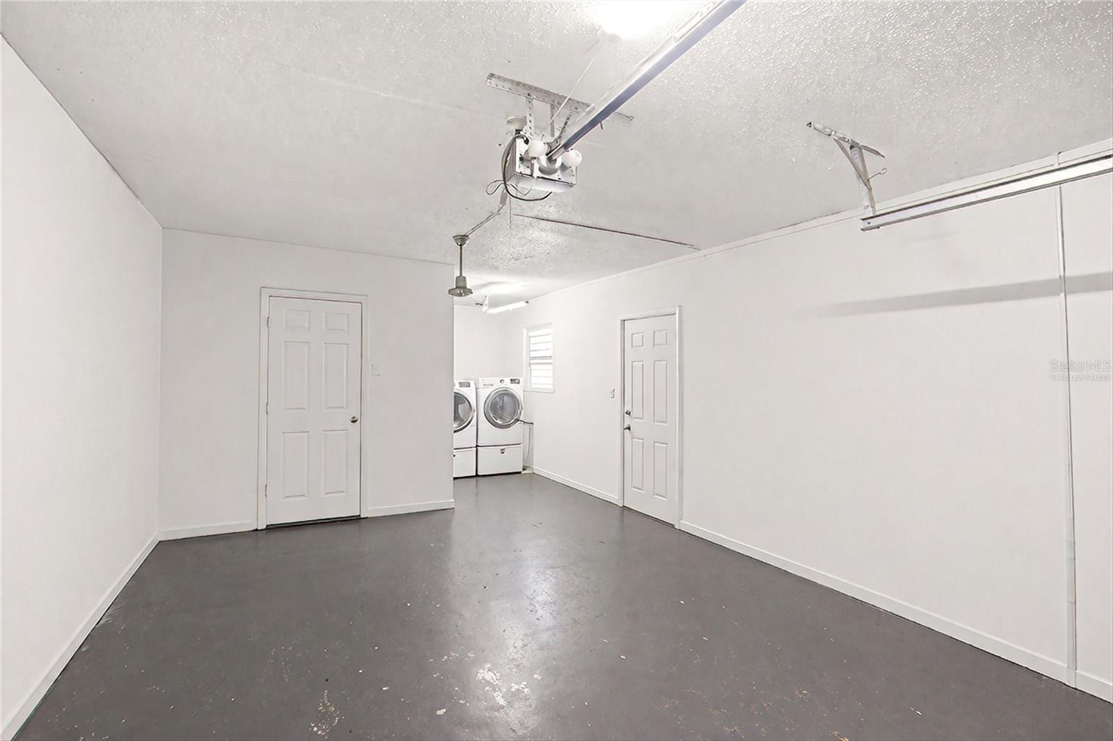 Image 31 of 35 For 361 Wherley Avenue Se