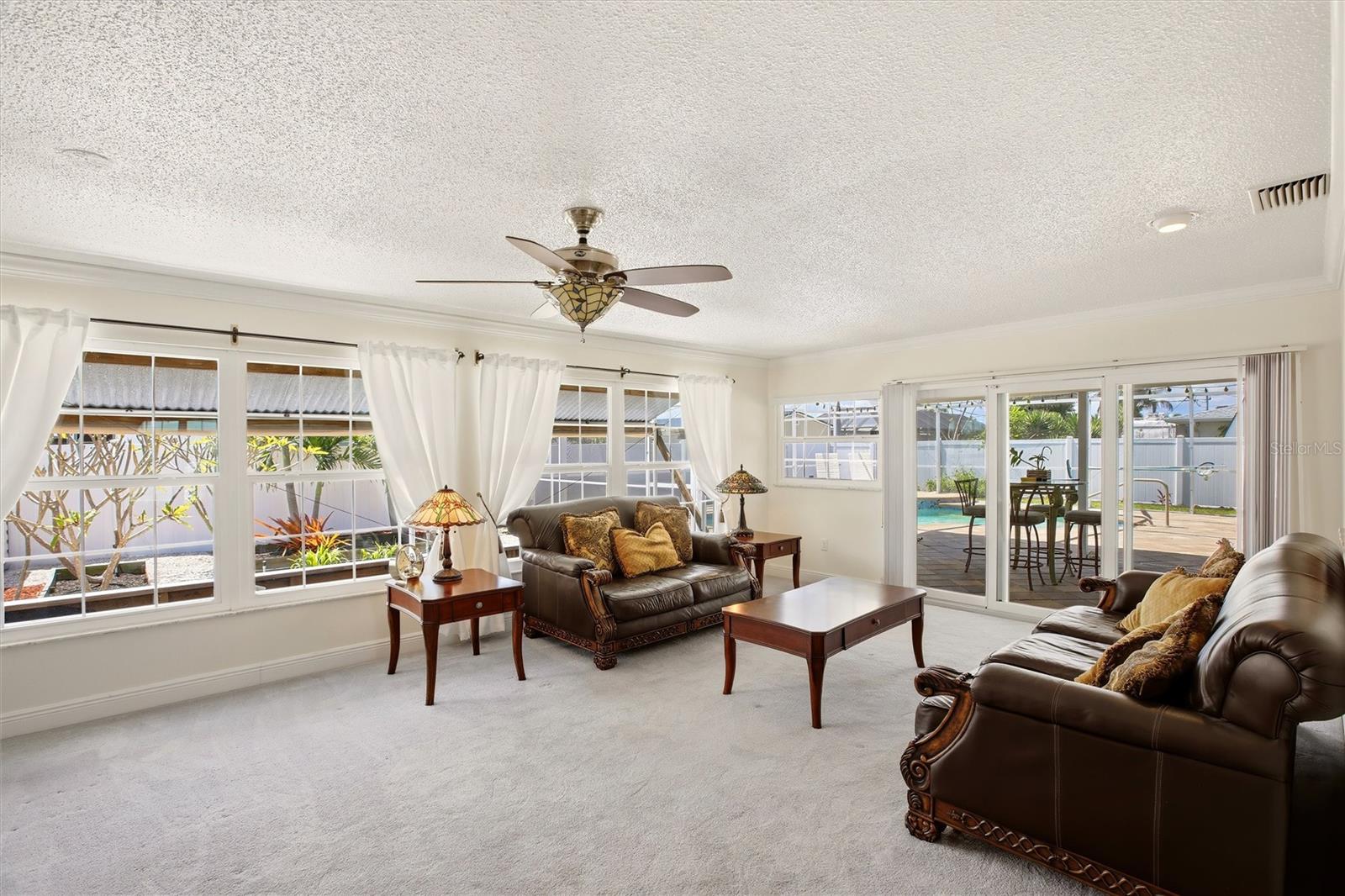 Image 8 of 35 For 361 Wherley Avenue Se