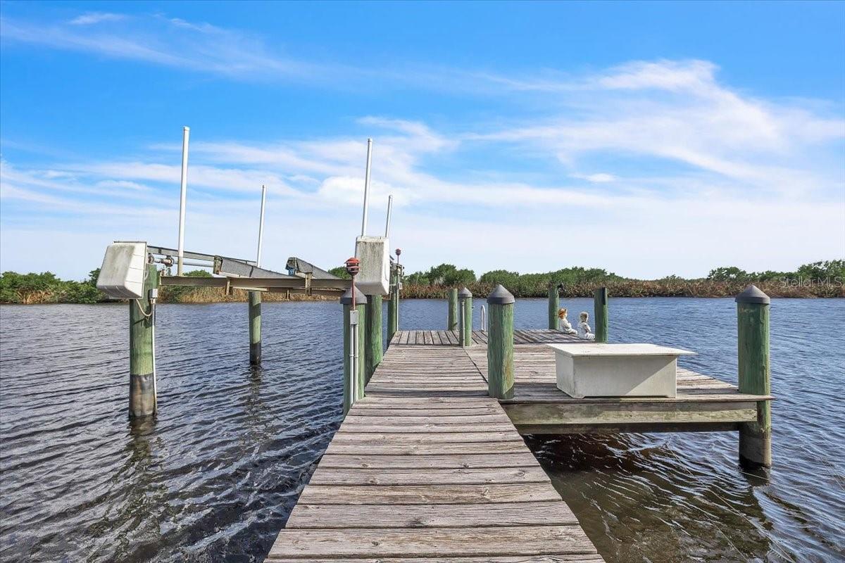 Image 17 of 32 For 3264 Park Drive