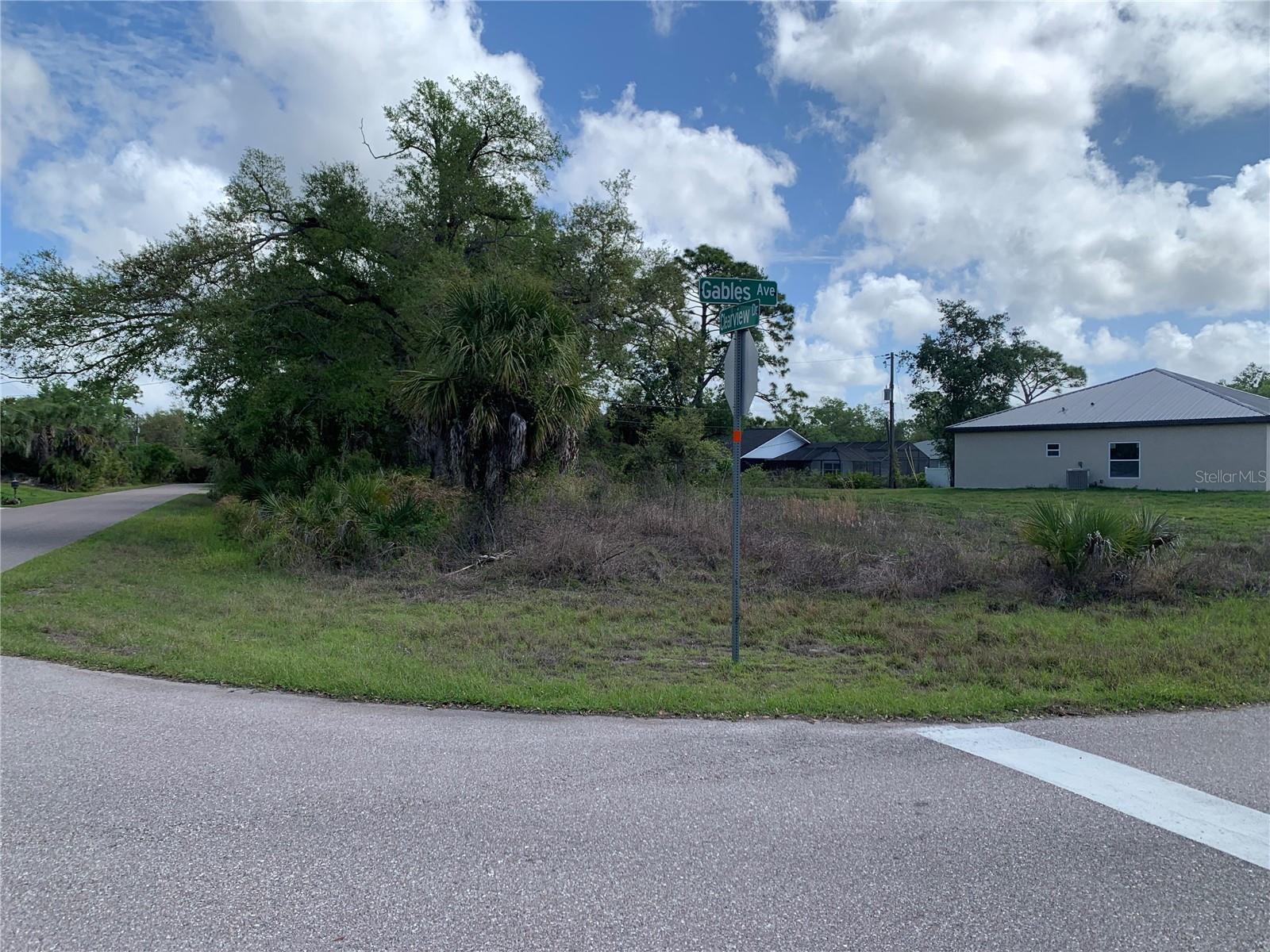 Image 10 of 22 For 1375 Clearview Drive