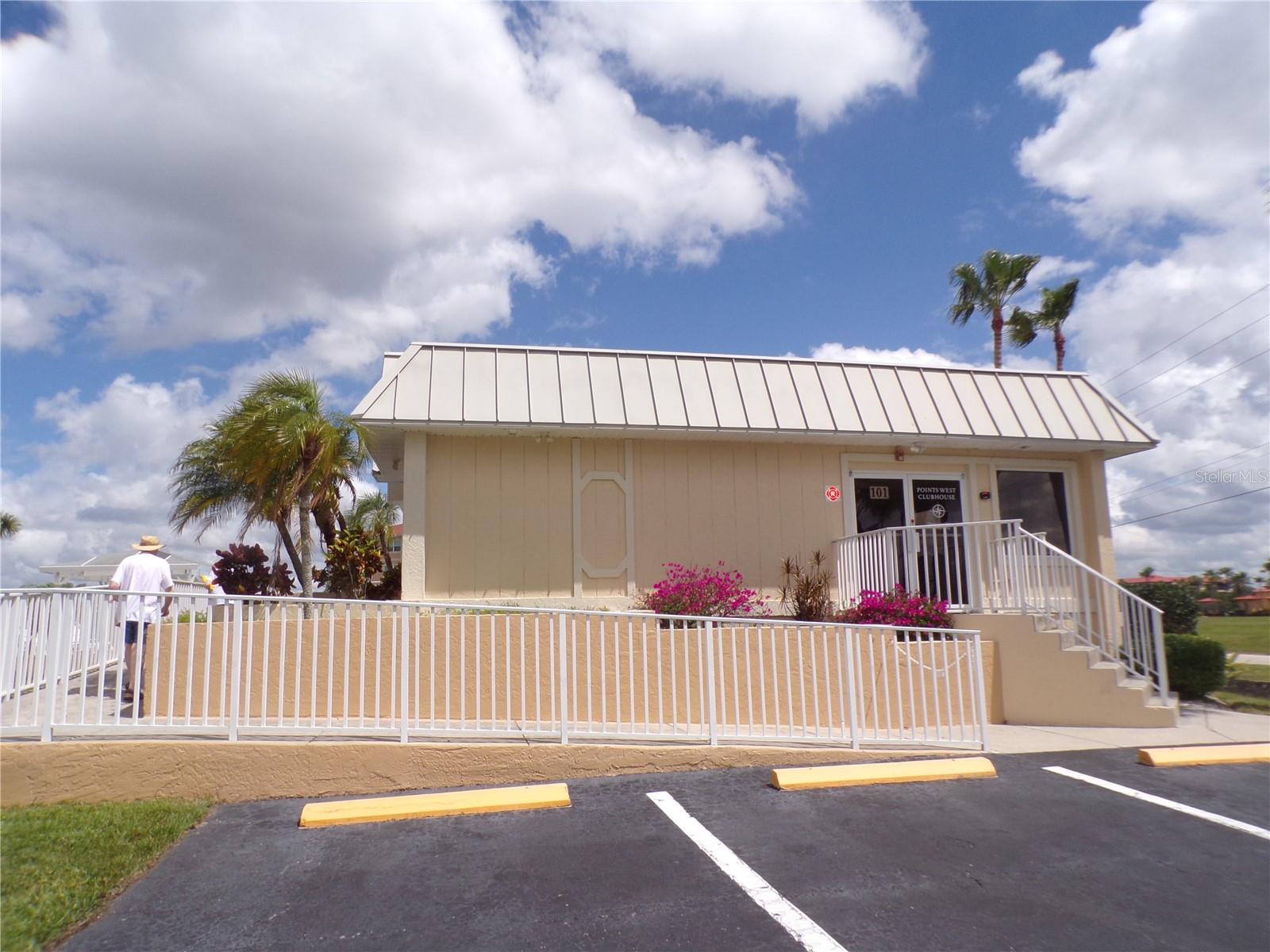 Image 36 of 75 For 101 Marion Court 114