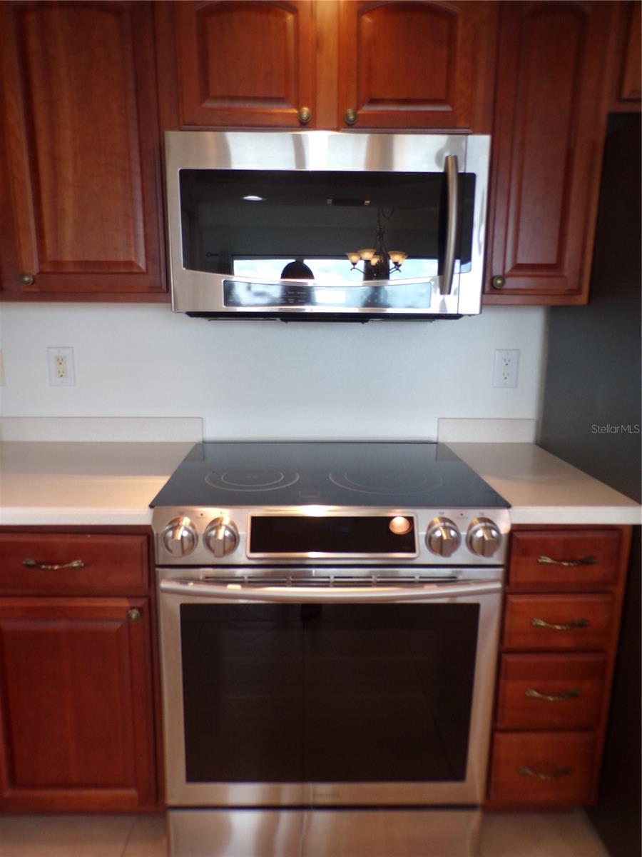 Image 54 of 75 For 101 Marion Court 114