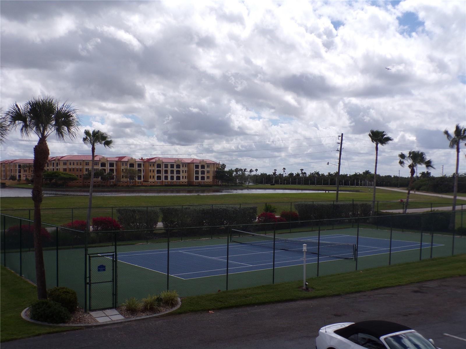 Image 63 of 75 For 101 Marion Court 114