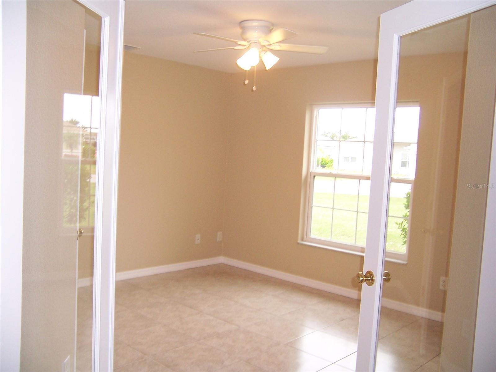 Image 15 of 23 For 2317 Nuremberg Boulevard