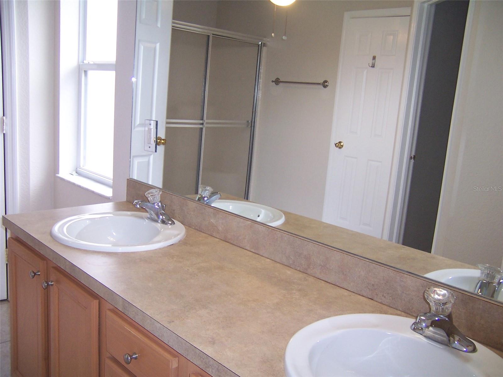 Image 19 of 23 For 2317 Nuremberg Boulevard