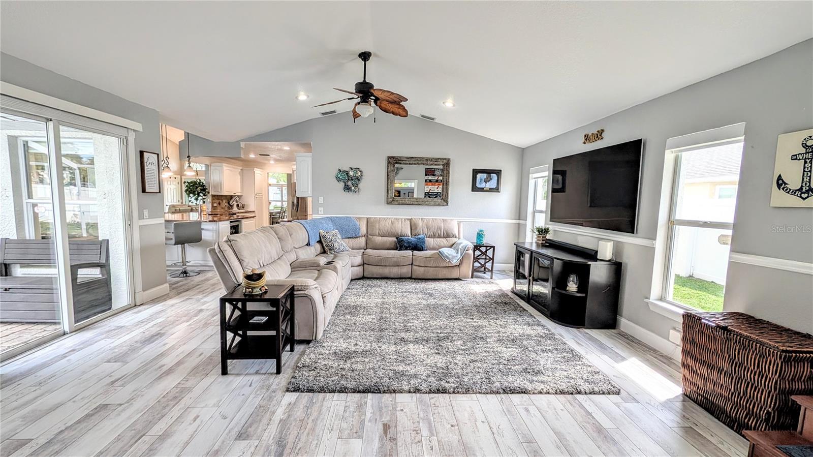 Image 40 of 86 For 23340 Painter Avenue