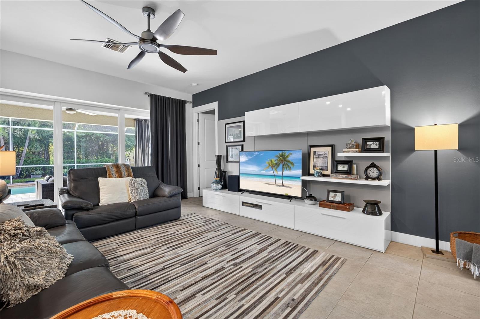 Listing photo id 10 for 12251 Mcgregor Boulevard