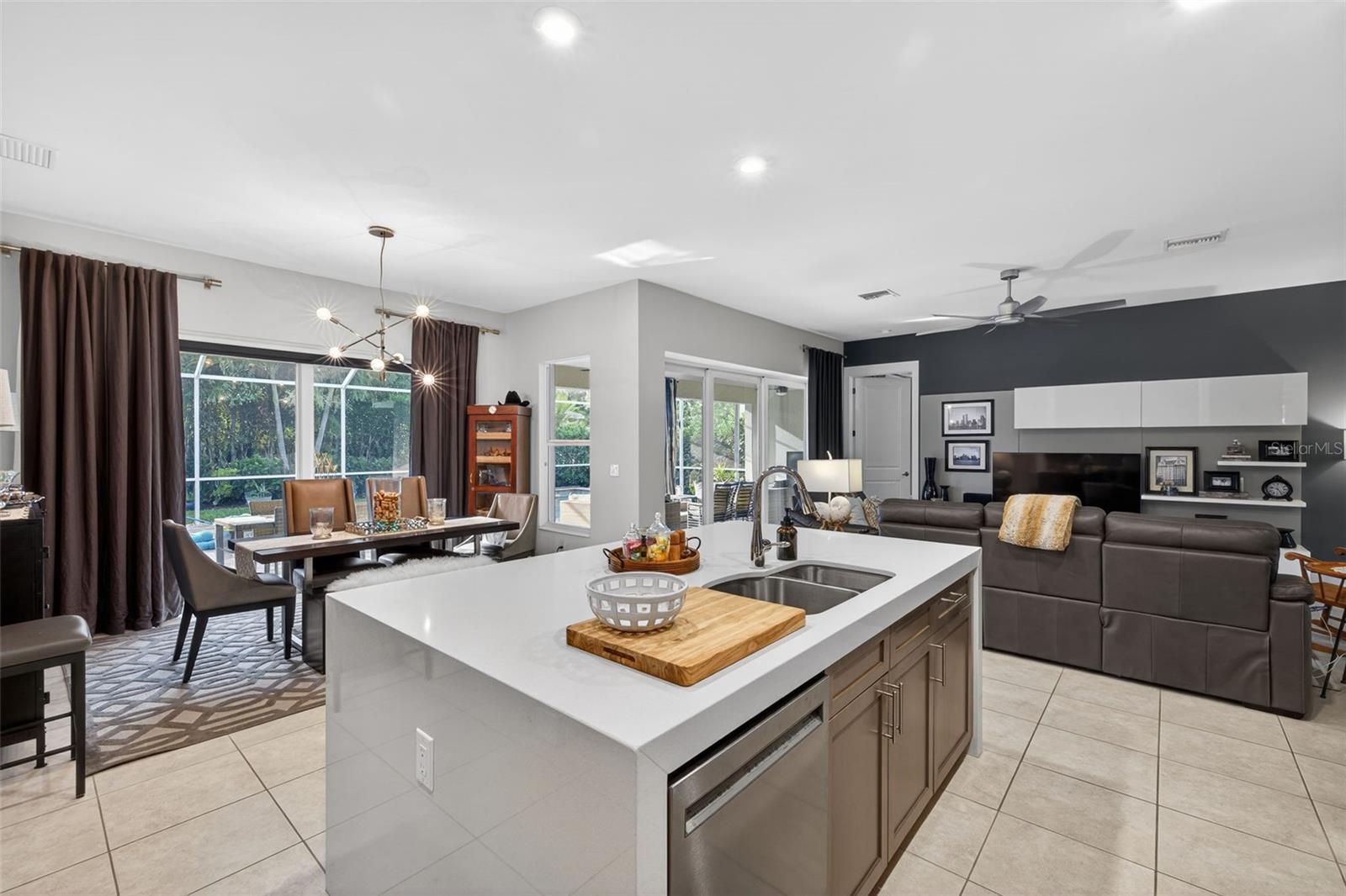 Listing photo id 13 for 12251 Mcgregor Boulevard