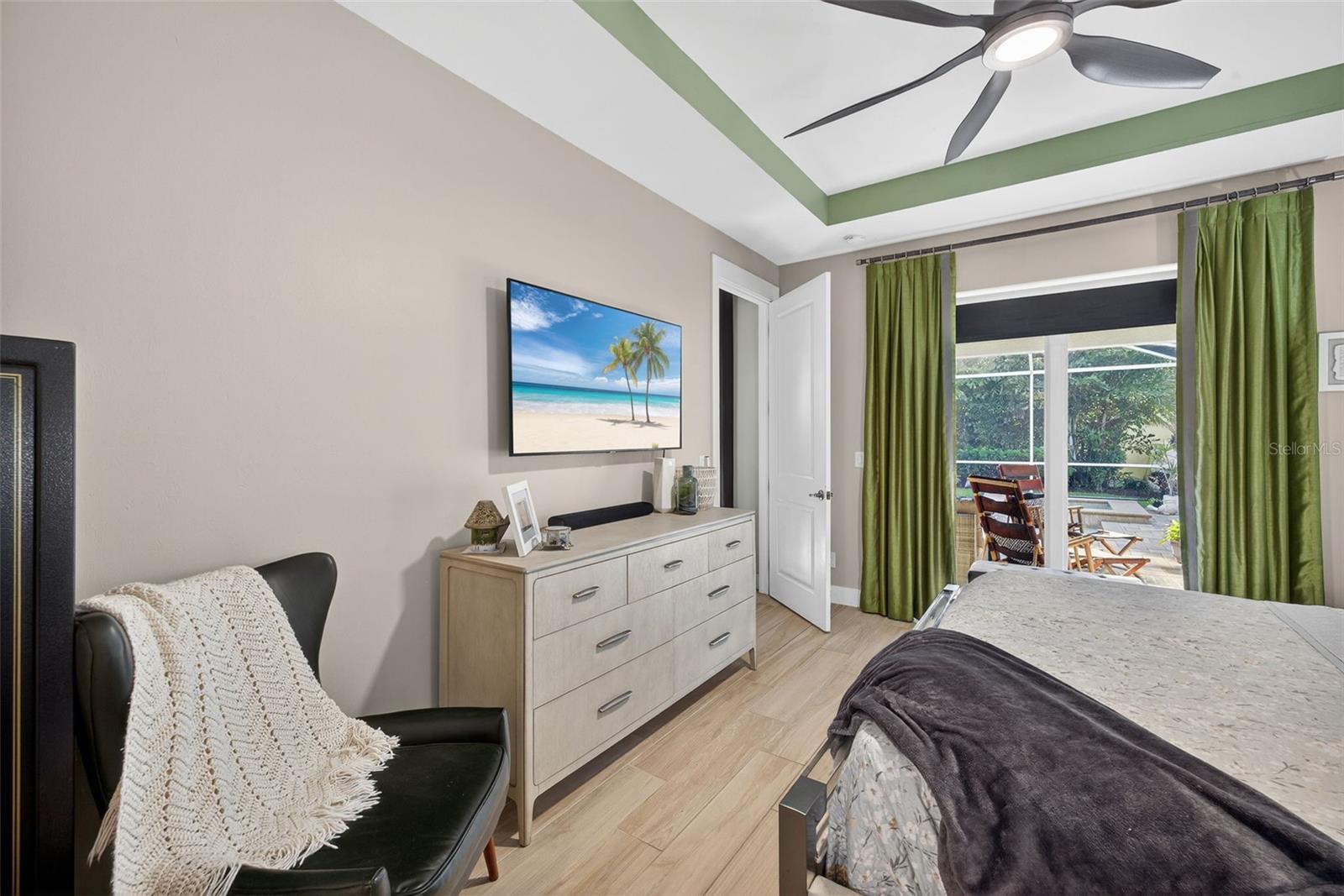 Listing photo id 20 for 12251 Mcgregor Boulevard