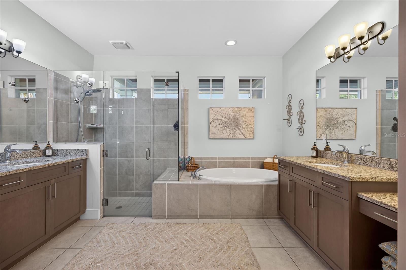 Listing photo id 24 for 12251 Mcgregor Boulevard