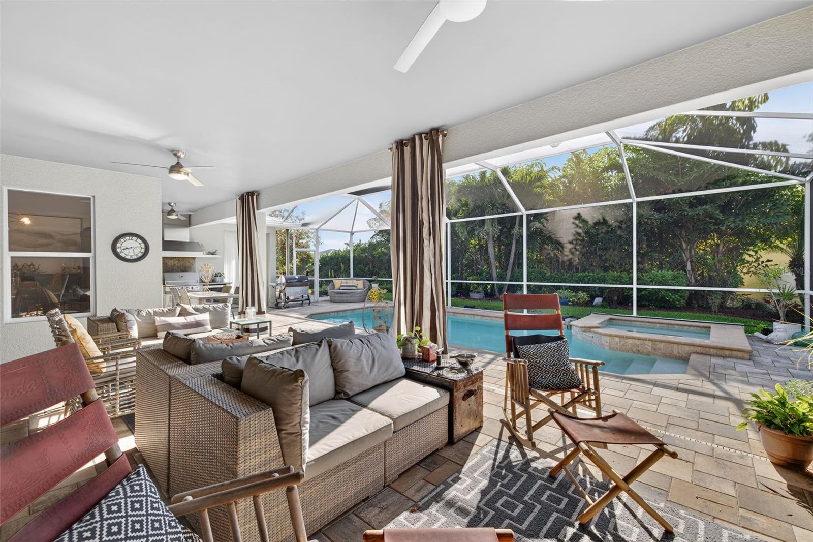 Listing photo id 33 for 12251 Mcgregor Boulevard