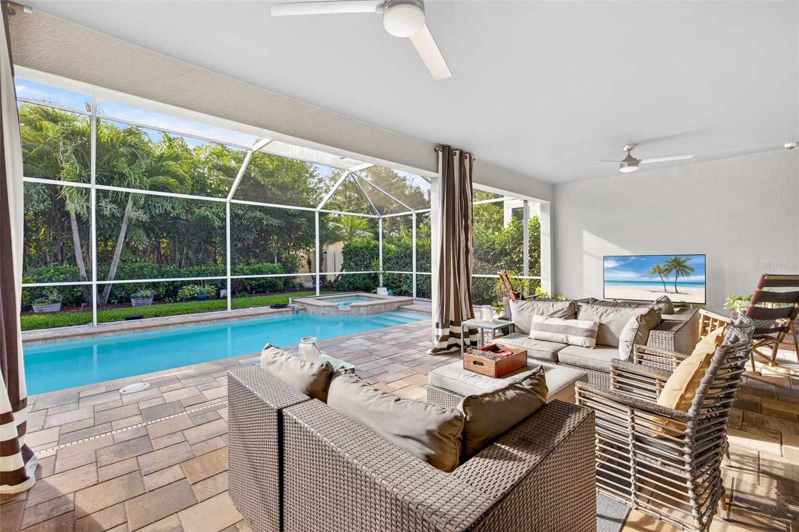 Listing photo id 35 for 12251 Mcgregor Boulevard