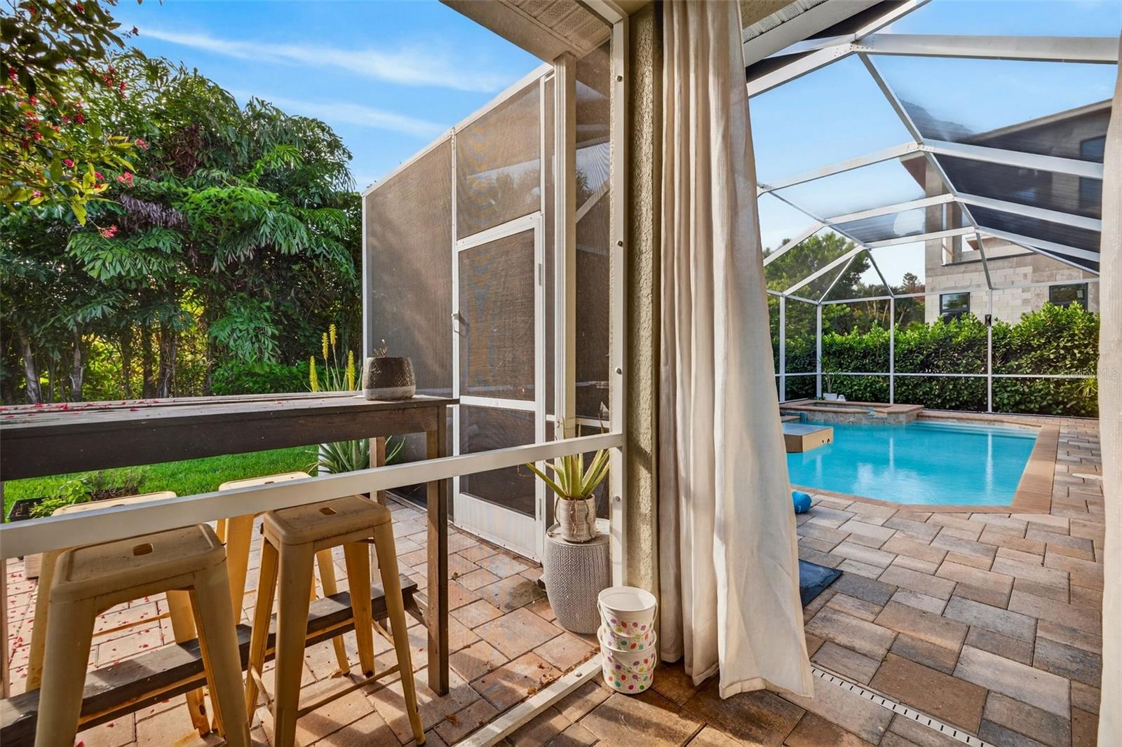 Listing photo id 36 for 12251 Mcgregor Boulevard