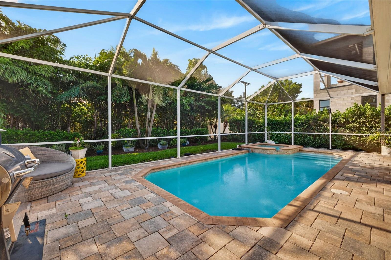 Listing photo id 38 for 12251 Mcgregor Boulevard