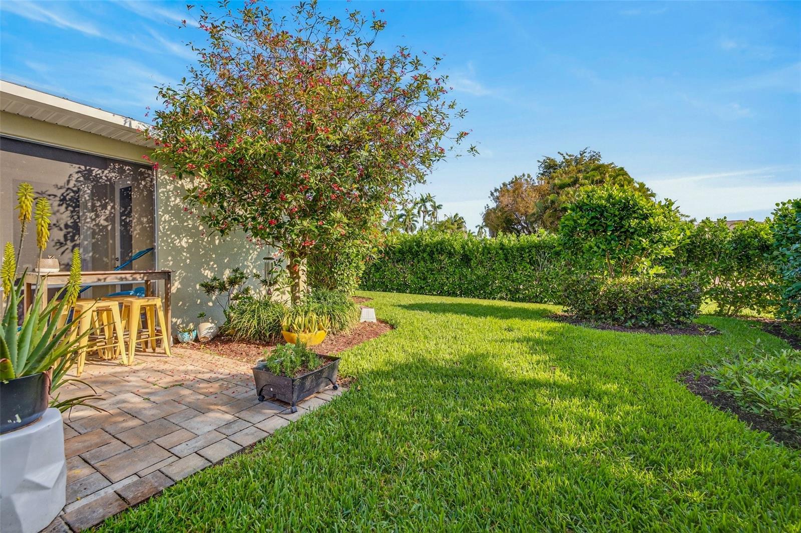 Listing photo id 41 for 12251 Mcgregor Boulevard