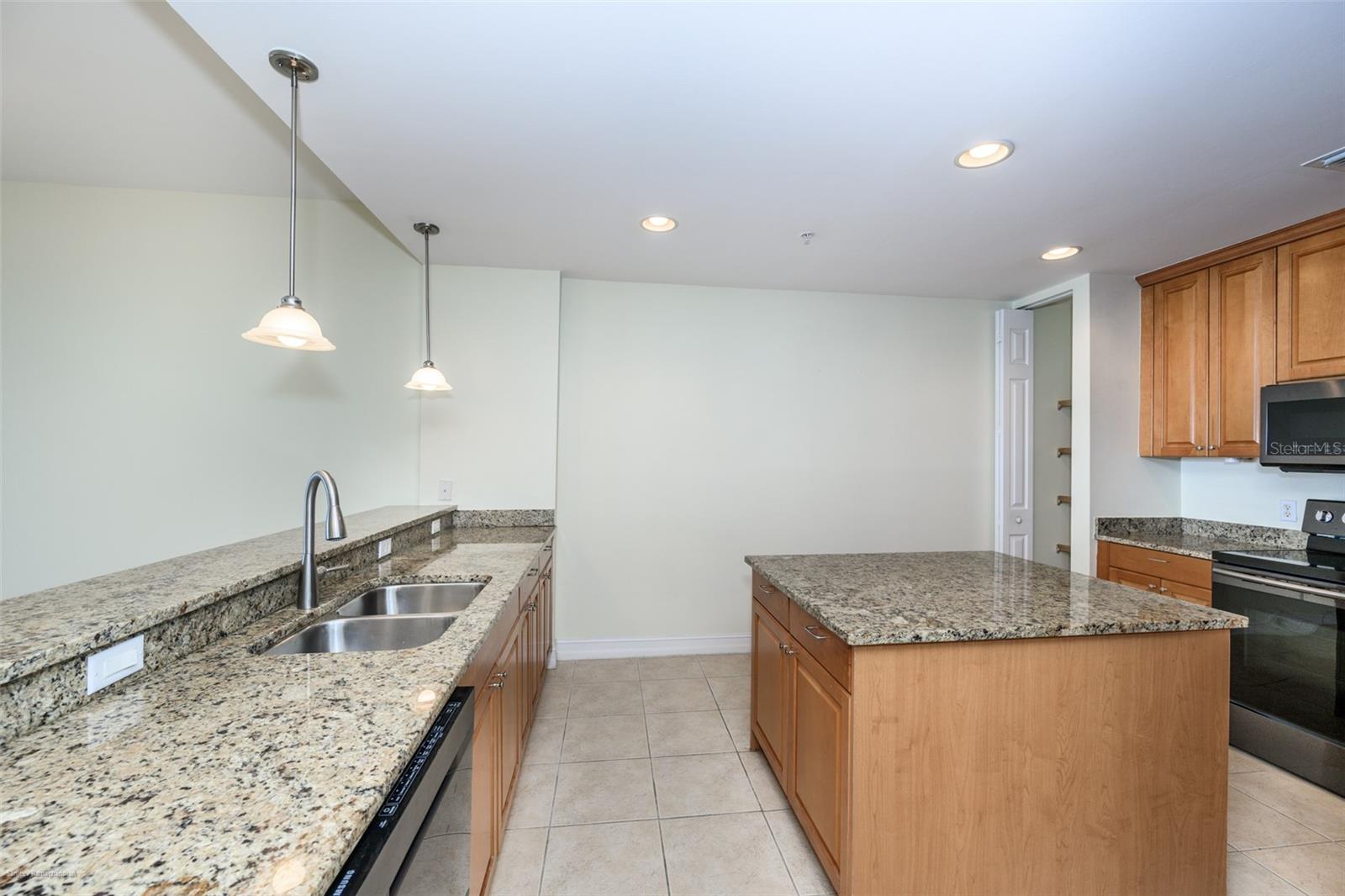 Image 16 of 56 For 89 Vivante Boulevard 402