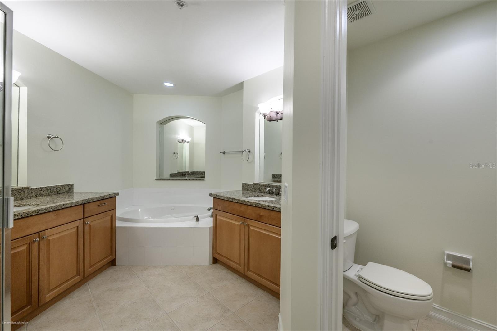 Image 35 of 56 For 89 Vivante Boulevard 402