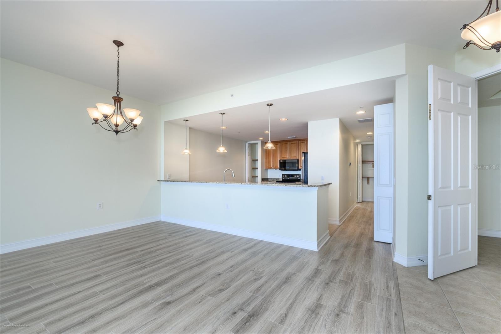 Image 4 of 56 For 89 Vivante Boulevard 402