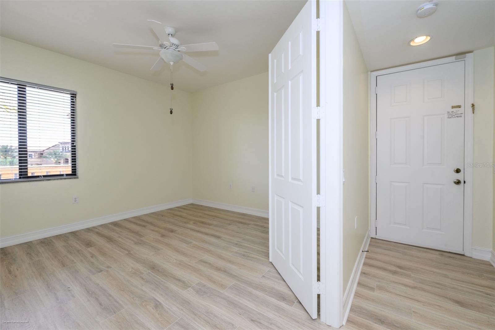 Image 43 of 56 For 89 Vivante Boulevard 402