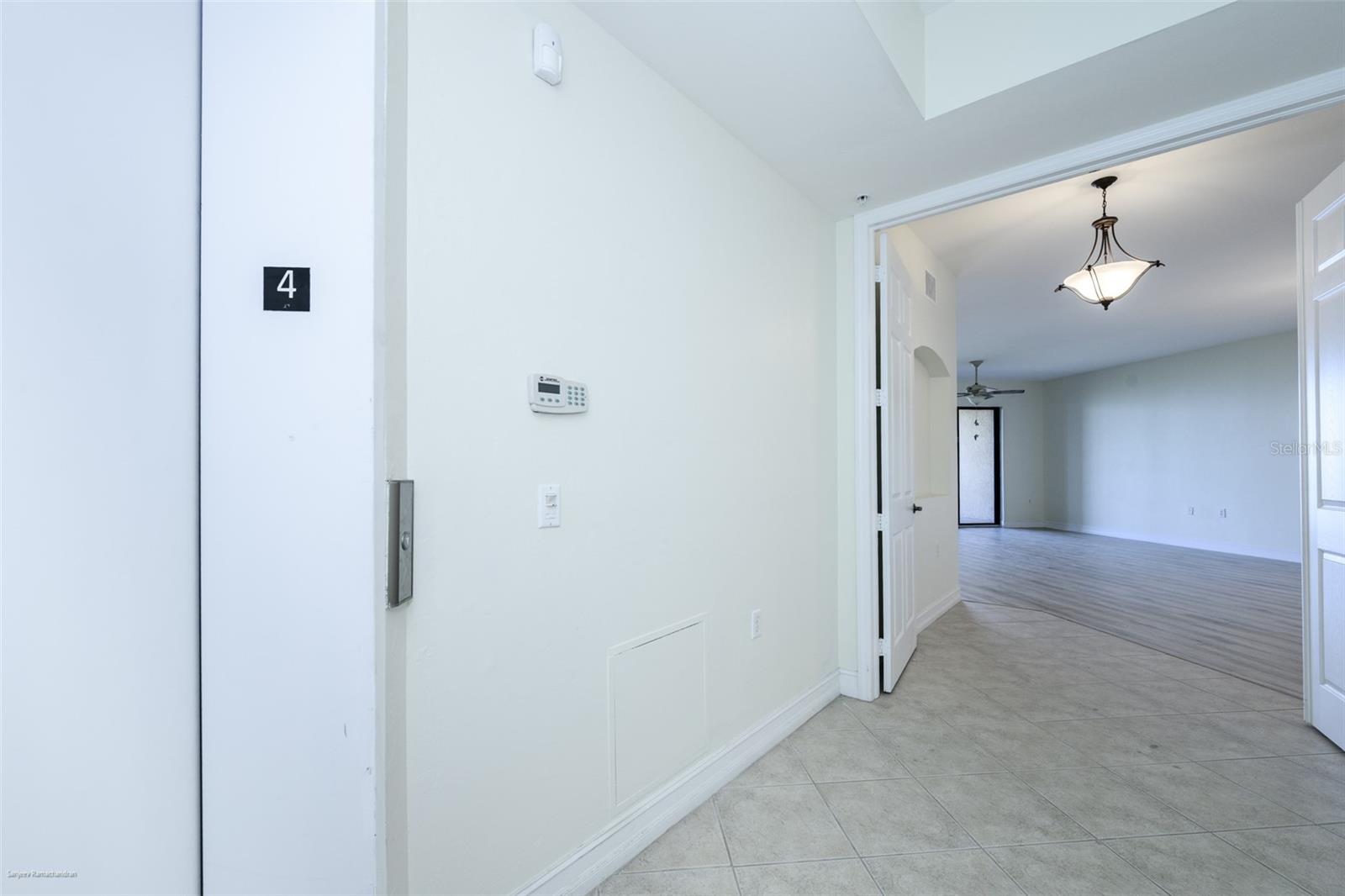 Image 6 of 56 For 89 Vivante Boulevard 402