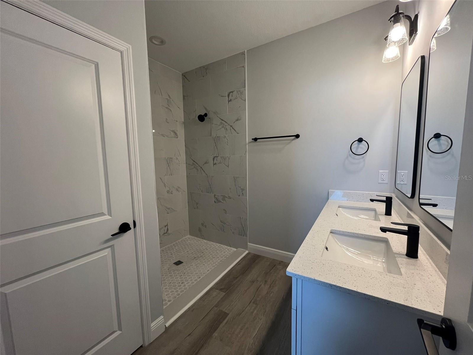 Image 10 of 16 For 5296 Gillot Boulevard