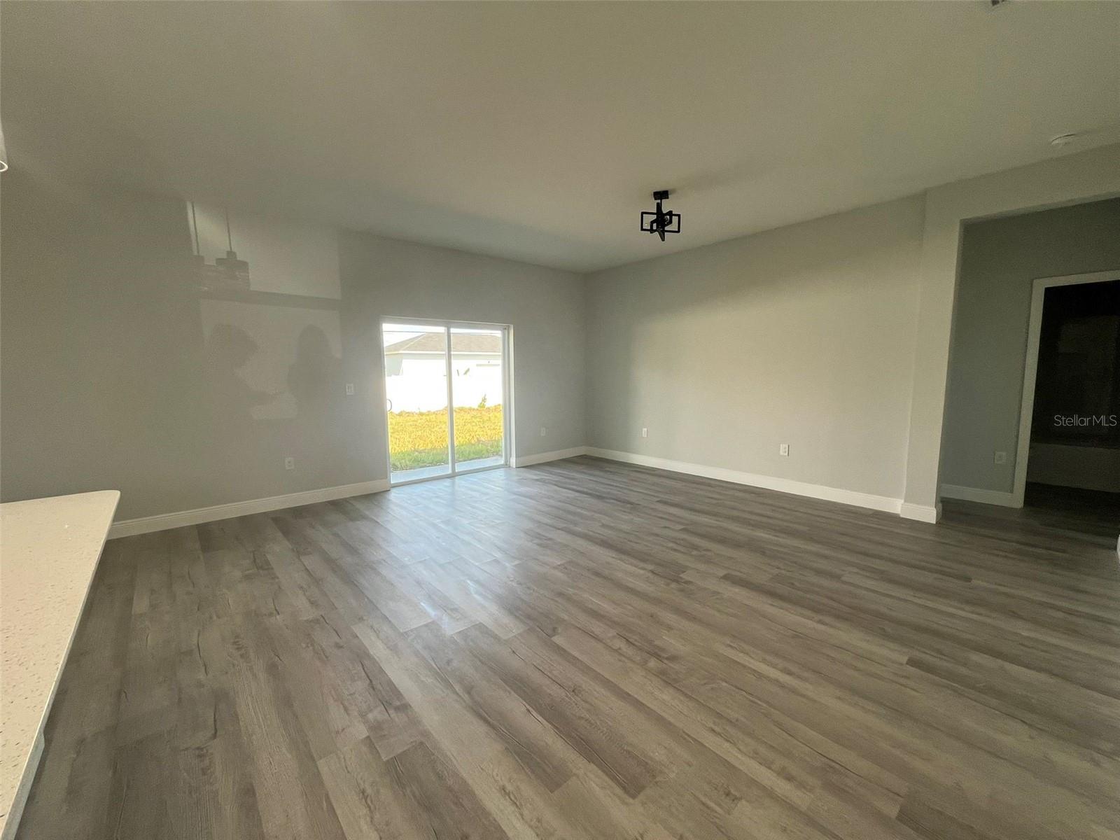 Image 6 of 16 For 5296 Gillot Boulevard