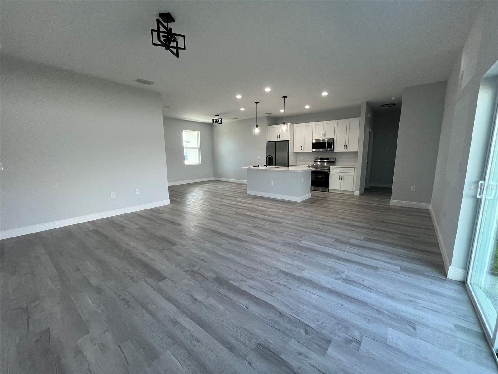 Image 7 of 16 For 5296 Gillot Boulevard