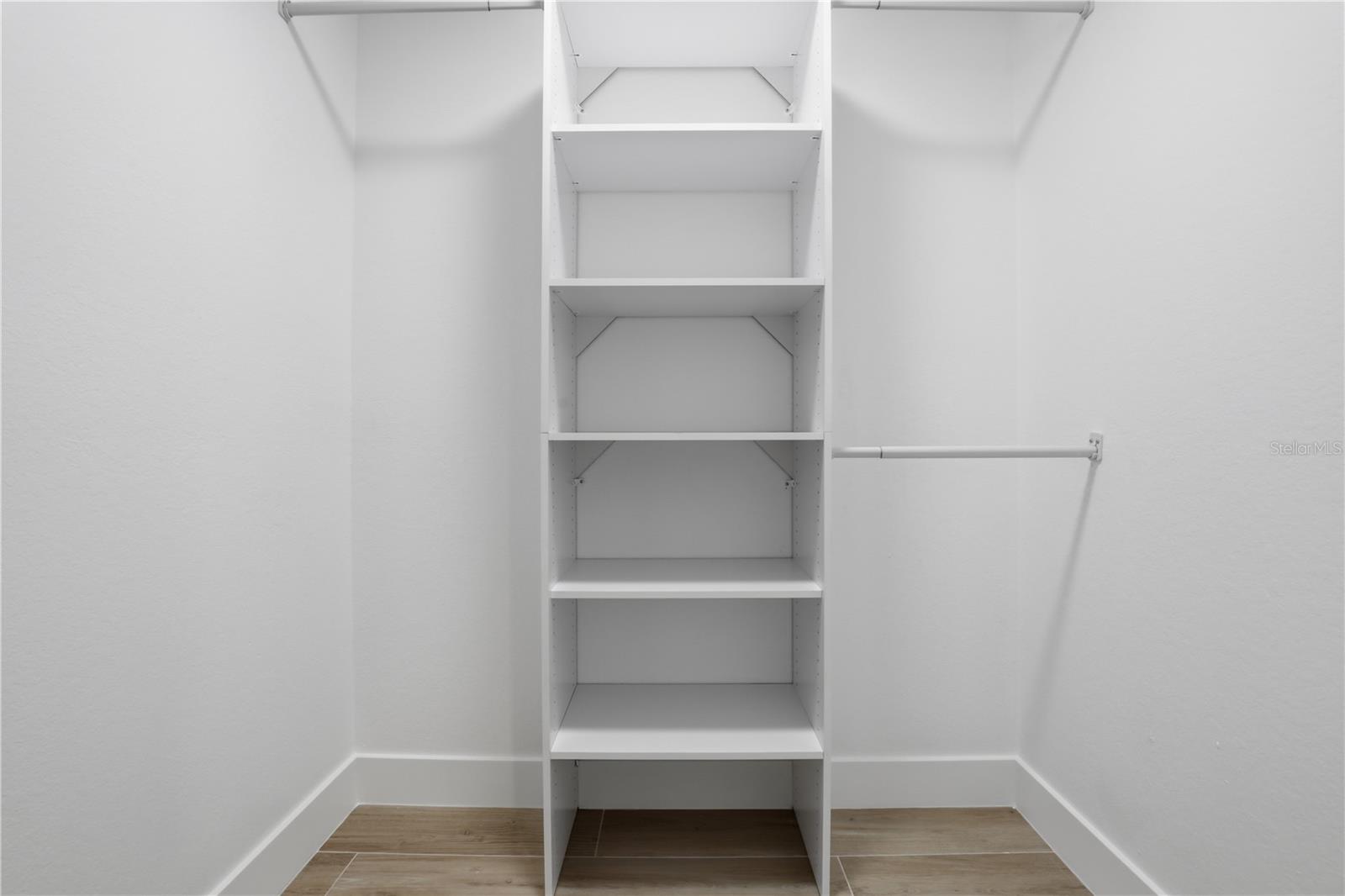 Image 12 of 18 For 4460 Oakley Street