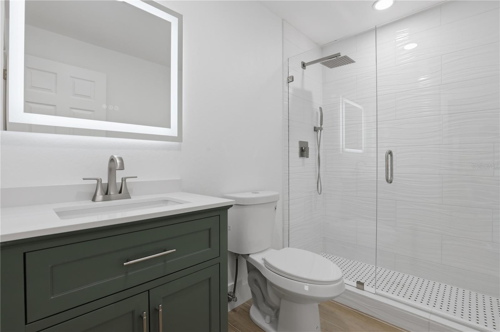 Image 13 of 18 For 4460 Oakley Street