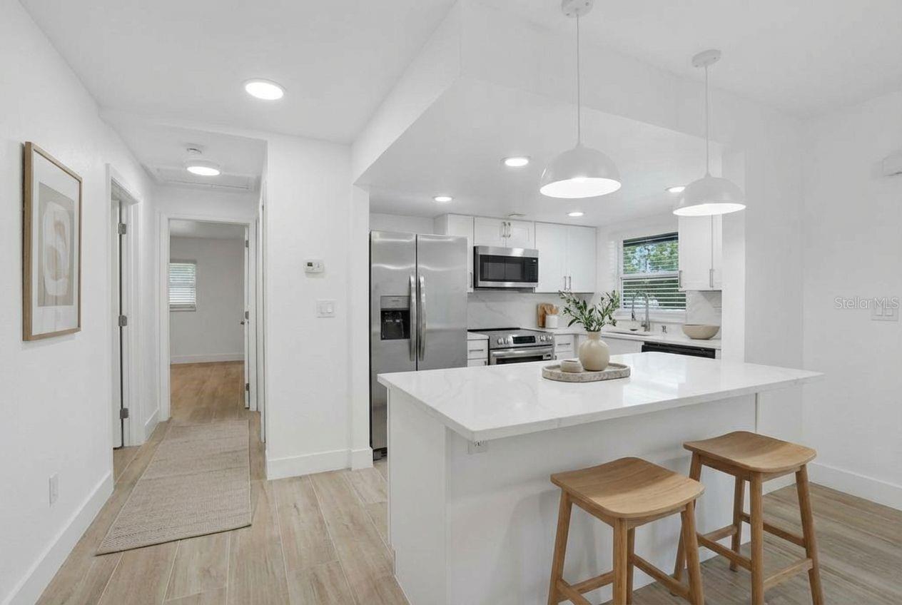 Image 8 of 18 For 4460 Oakley Street