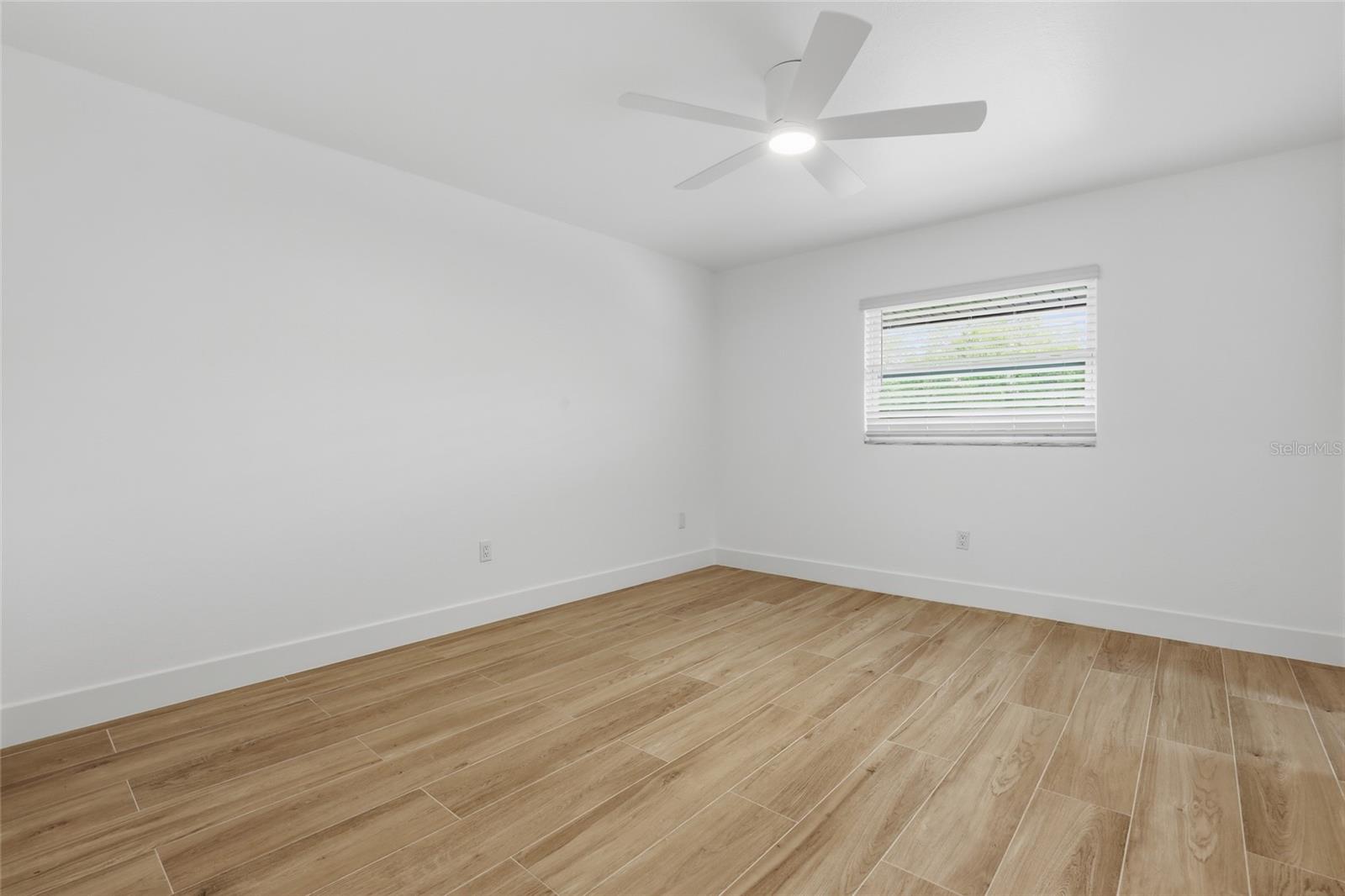 Image 9 of 18 For 4460 Oakley Street