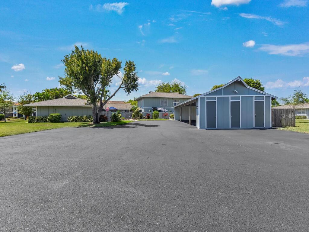 Image 37 of 42 For 4263 Island Circle D