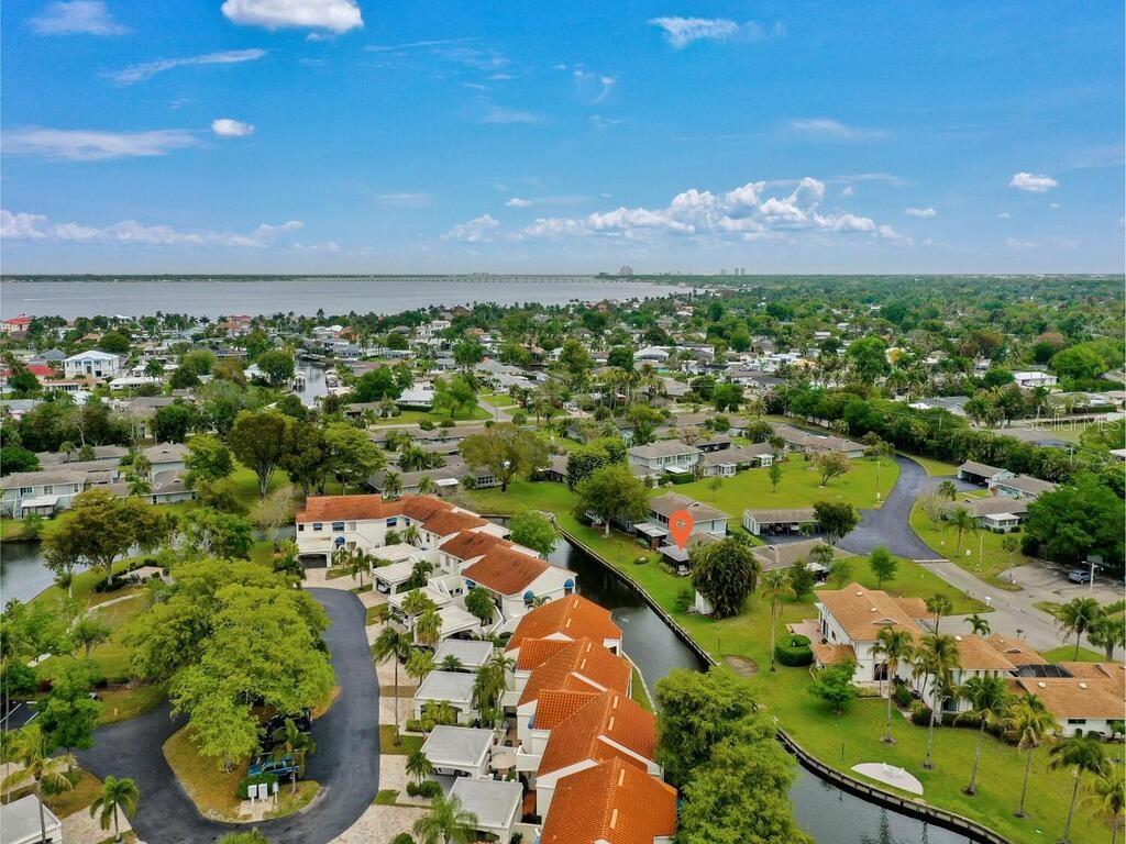 Image 41 of 42 For 4263 Island Circle D