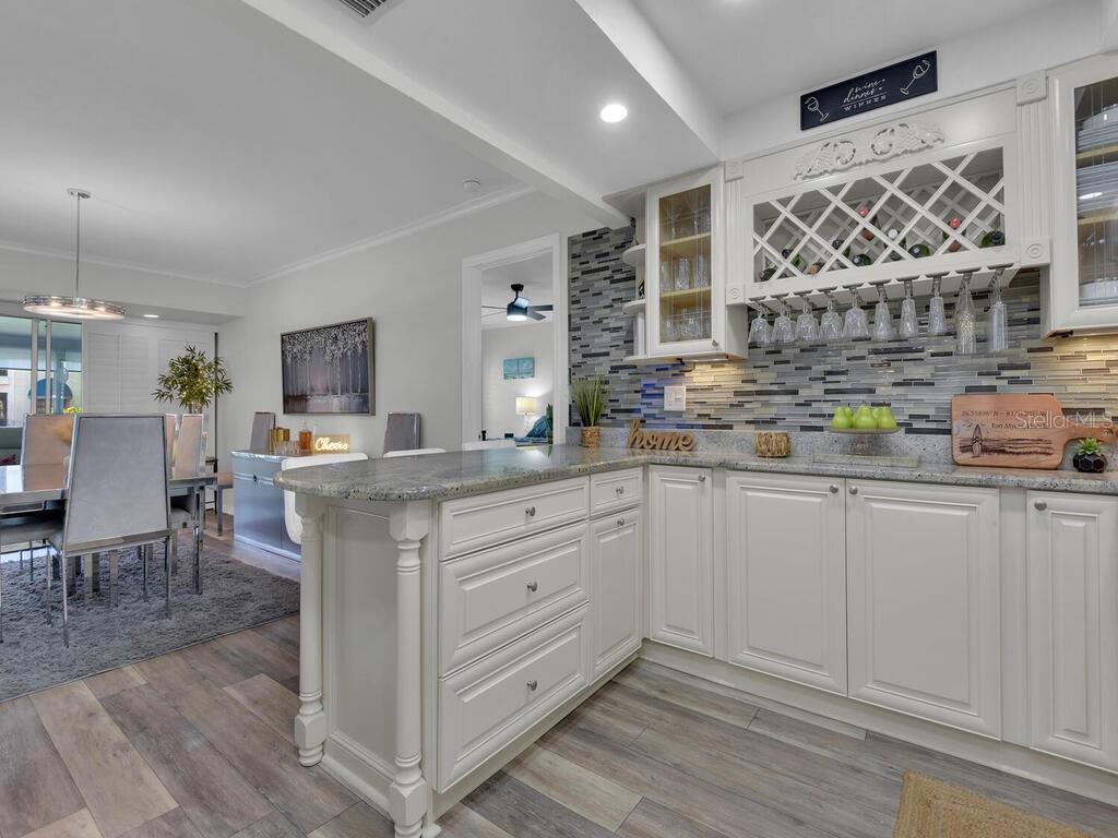 Image 9 of 42 For 4263 Island Circle D