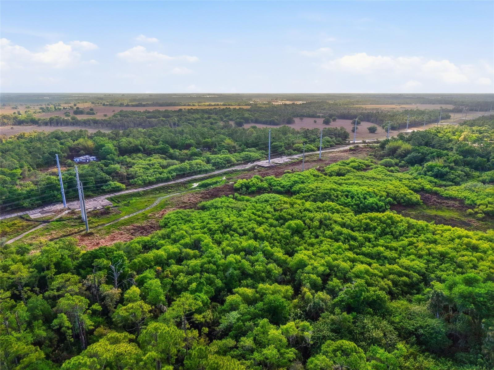 Image 14 of 22 For 22811 Williams Drive