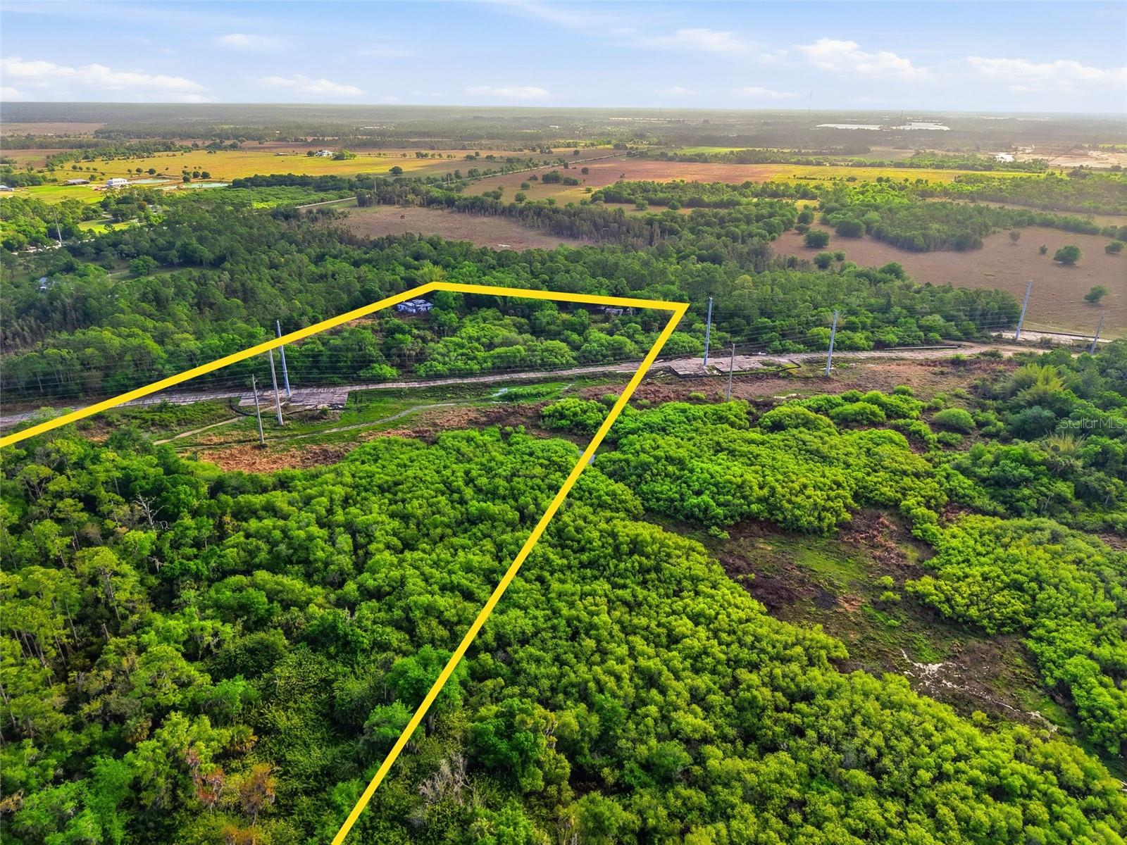 Image 18 of 22 For 22811 Williams Drive