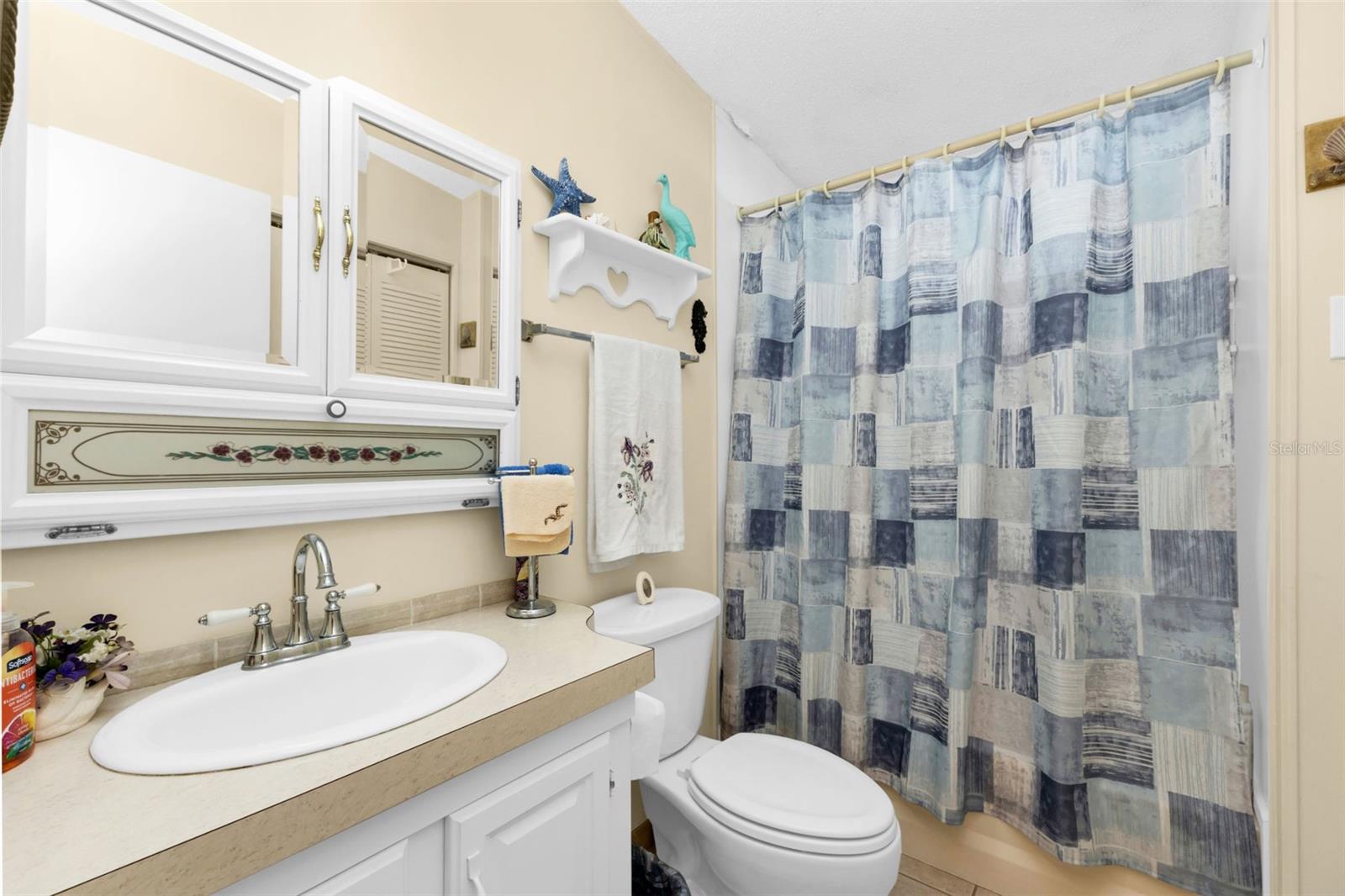 Image 11 of 36 For 29180 Crawford Avenue