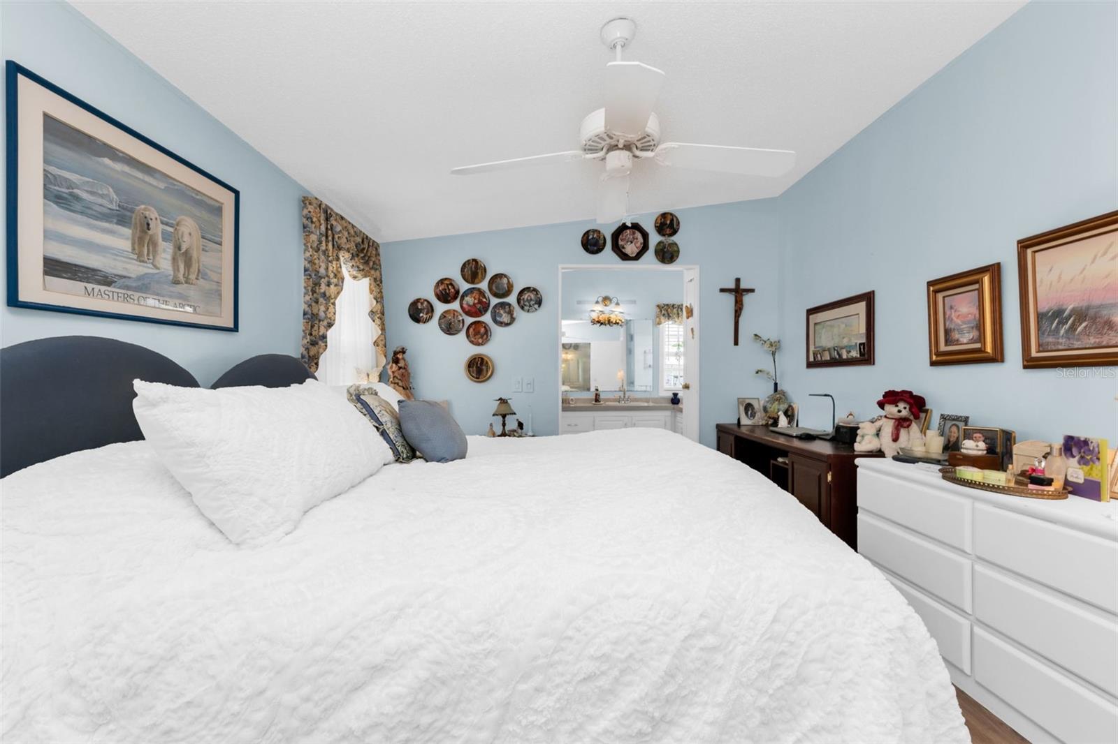 Image 15 of 36 For 29180 Crawford Avenue