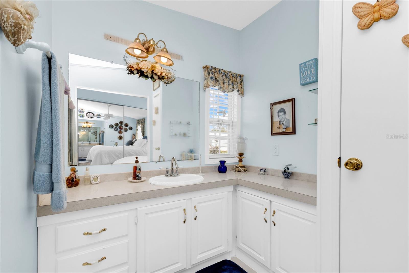 Image 18 of 36 For 29180 Crawford Avenue